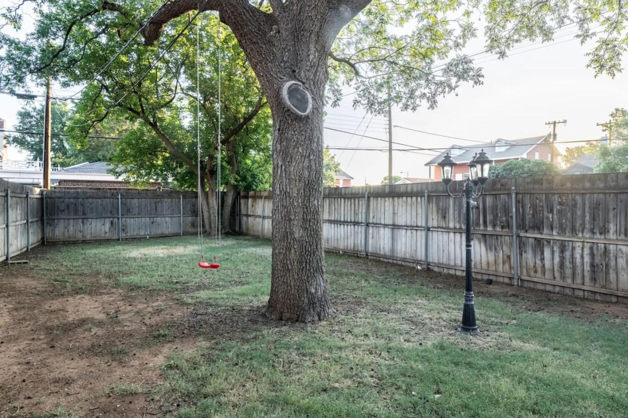 Vila Hidden Grove - 3Br 2Ba - Walk To Tech Lubbock Exteriér fotografie